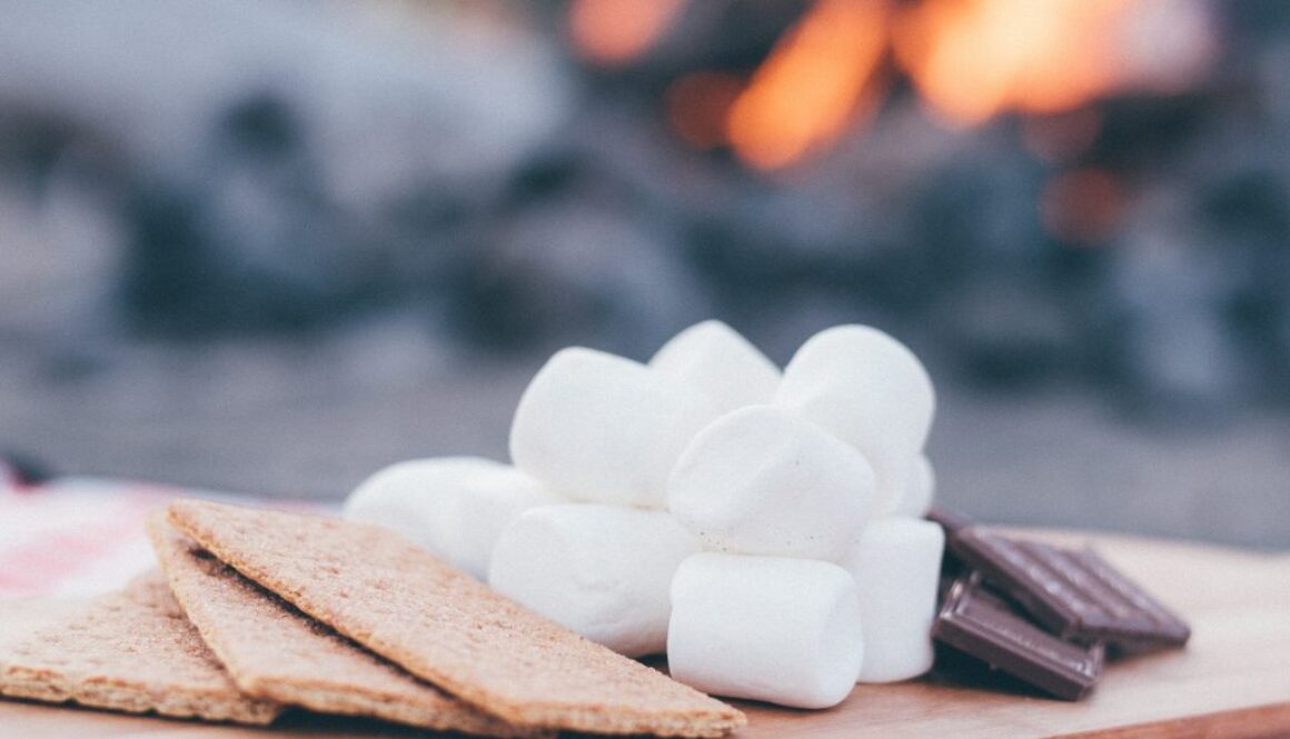 s'mores ingredients